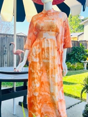 Vintage 70’s Novelty Lady Print Caftan Kaftan Art to Wear